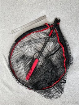 REZERVOVÁNO Podběrák Rapala Carbon Tube Net – nepoužitý - 2