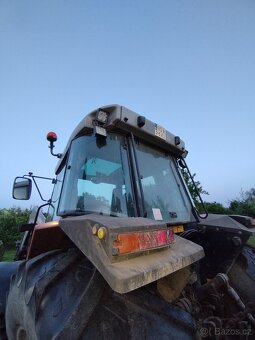 Traktor Massey Ferguson - 2
