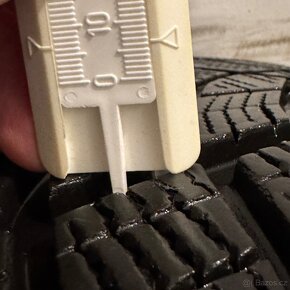 Zimní kola Volvo XC40 V90 Cross Country 235/55 R18 GoodYear - 2