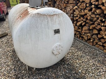 Stará LPG nádrž 2700l - 2