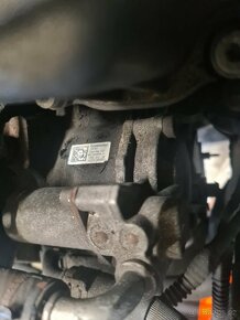 Naftové čerpadlo 1.6 tdi, 77 kW zo Škoda Octavia 2 - 2