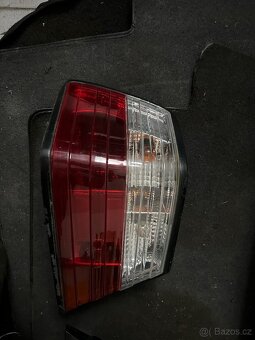 Mercedes Benz w124 sedan - 2