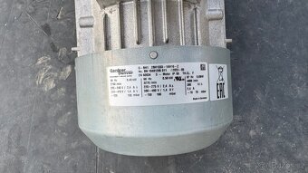 Kompresor / vývěva Gardner Denver Q-BH1 (Made in Germany) - 2