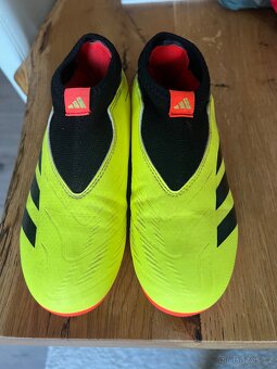 Kopačky beztkaničkové PREDATOR - 2