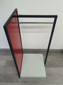 Prostorový stojan na ramínka- RACK - 2