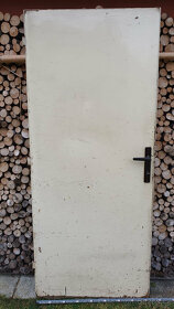 dveře interiérové vnitřní 60, 80/197; křídlo garážové - 2