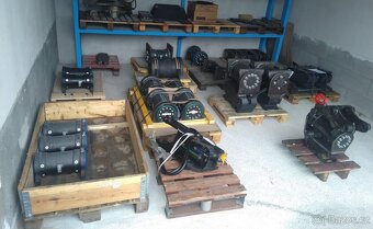 HKS naklápěcí hlava - 2