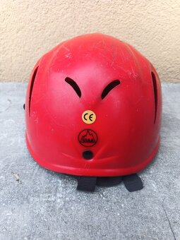 Horolezecká helma. - 2