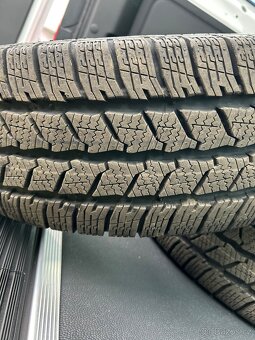 Zimní pneu 225/75R16C - 2