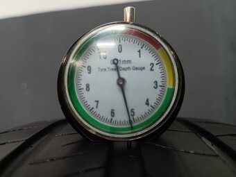 205/60 R16 MICHELIN (3918) - 2