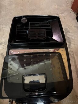 Kávovar DéLonghi - 2