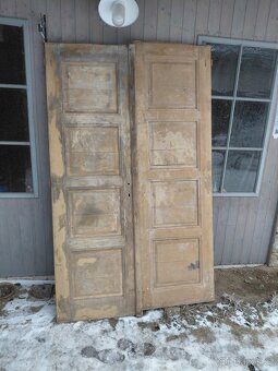 Staré dvoukřídlé dveře - 2