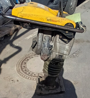 Vibrační pěch Wacker BS60-2 - 2