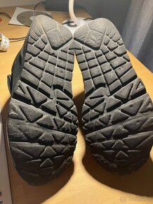 Skechers - dívčí boty, vel. 35 - 2