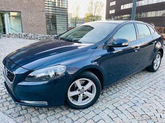 Volvo V40 2.0D3 5VÁLEC MANUÁL KAMERA ODPOČET DPH 1 MAJITEL - 2