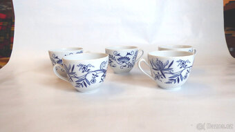 T002_ Mokka šálky, cibulák, porcelán, retro, za vše - 2