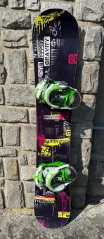 Snowboard GRAVITY + vázání RAVEN - 2