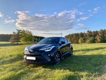 Toyota C-HR 2.0 hybrid, výbava Style - 2