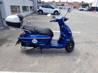 Skútr Peugeot Django 125i Sport vč. kufru - 2
