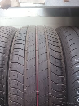 205/45/17 Bridgestone - 2