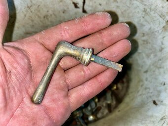 Staré mosazné kliky - 2