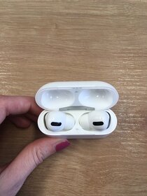 Airpods PRO 1 s MagSafe nabíjecím pouzdrem - 2