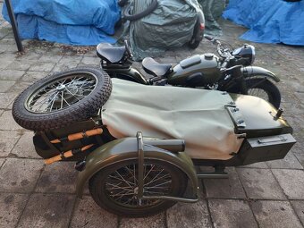Dněpr,Ural M72 se sidecar - 2