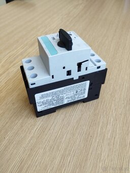 Prodám motorový jistič SIEMENS 3RV1021-1AA10 - 2