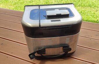 Domácí pekárna MORPHY RICHARDS, funkční - 2