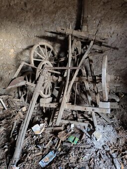 Loukoťové kola z vozů - 2