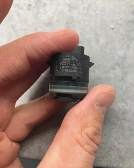 senzor parkovaci sensor pdc narazniku 5Q0919275c - 2