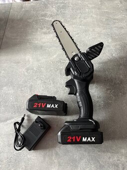 Aku řetězová pilka 6” 2x baterie - 2