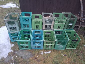 Prodám více kusů bedýnek na lahve - 2