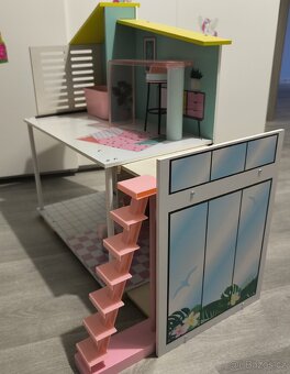 Domeček pro panenky - 2