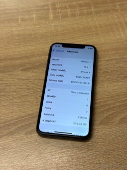 iPhone X 256GB (nová baterie) - 2