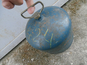 Plynová tlaková bomba na 2 kg propan butan za 200 kč - 2