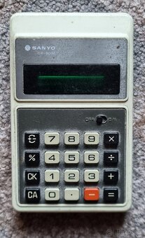 Kalkulačka Sanyo CX-8036 zelený displej - 2