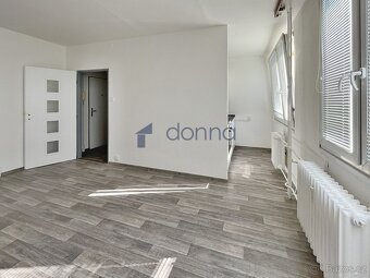 Pronájem bytu 1+kk, 26m2, P9 - Prosek, ul.Českolipská, M Stř - 2