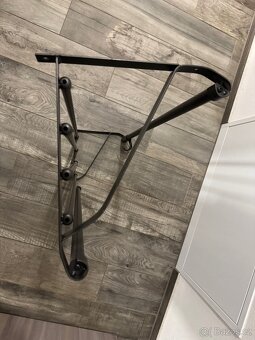 Nástěnný věšák s policí značky IKEA - 2