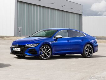 Koupím Volkswagen Arteon R liftback - 2