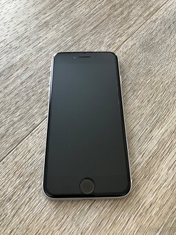iPhone SE 2020 - 2