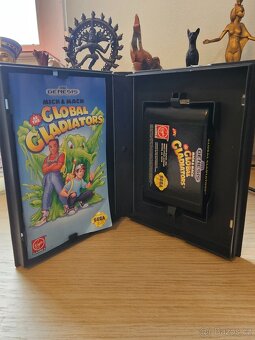 Sega Genesis - Mick & Mack as Global Gladiators - 2