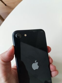 iPhone SE 2020 - 2