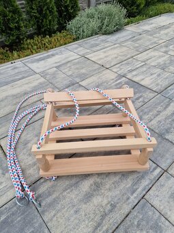 Dřevěná dětská houpačka - 2