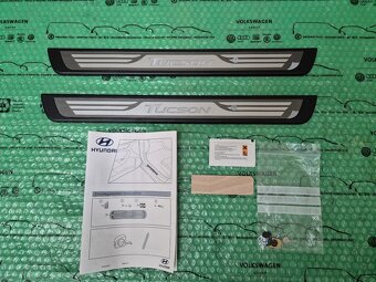 osvětlené dekorativní lišty prahů přední Hyundai Tucson (TL) - 2
