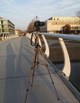 Nikon D60 + příslušenství - 2