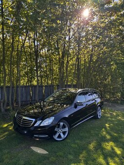 mercedes-benz e300 w212 •Perfektní stav•dovoz NL•max výbava - 2
