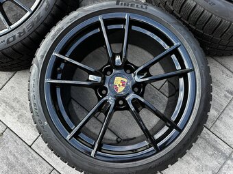 Originál alu kola Porsche 911 992 Carrera zimní - 2