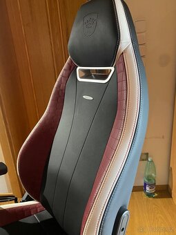 Kancelářské křeslo Noblechairs LEGEND - 2