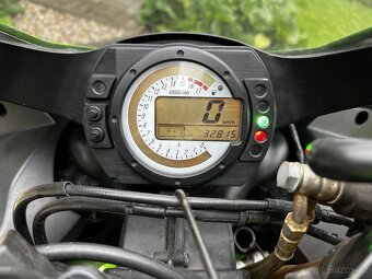 Kawasaki ZX6R - 2
